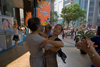 Shanghai, China: Nanjing Road - Morning dancers - Huangpu District - photo by Y.Xu