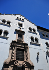 Quito, Ecuador: social security building on calle Olmedo, old Cuesta del Beaterio - Monte de Piedade del I.E.S.S. (Instituto Ecuatoriano de Seguridad Social) - photo by M.Torres