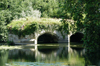 England - Warwick (Warwickshire): castle - river Avon (photo by Fiona Hoskin)