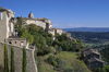 Gordes, Vaucluse, PACA, France: beautiful village situated on a hilltop - Les Monts de Vaucluse - photo by C.Lovell