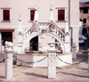 Slovenia - Koper (Capodistria) - Slovenian Istria region / Slovenska Istra: white fountain - Presernov Trg - photo by M.Torres