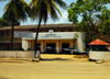 Kalutara, Western province, Sri Lanka: Police HQ - photo by M.Torres