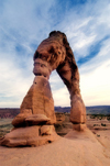 Arches National Park, Utah, USA: Delicate Arch - depicted on Utah license plates - photo by B.Cain